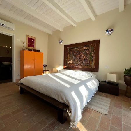 Pioppi Neri R&B Bed & Breakfast Felino Eksteriør bilde